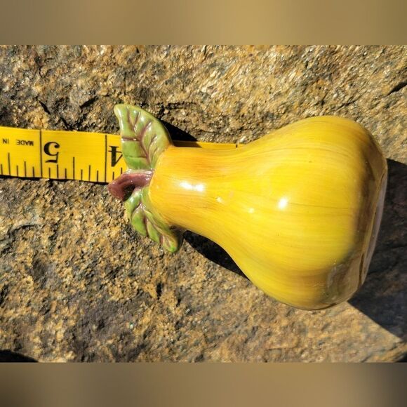 Vintage Fruit Salt and Pepper Shaker - Picture 9 of 12